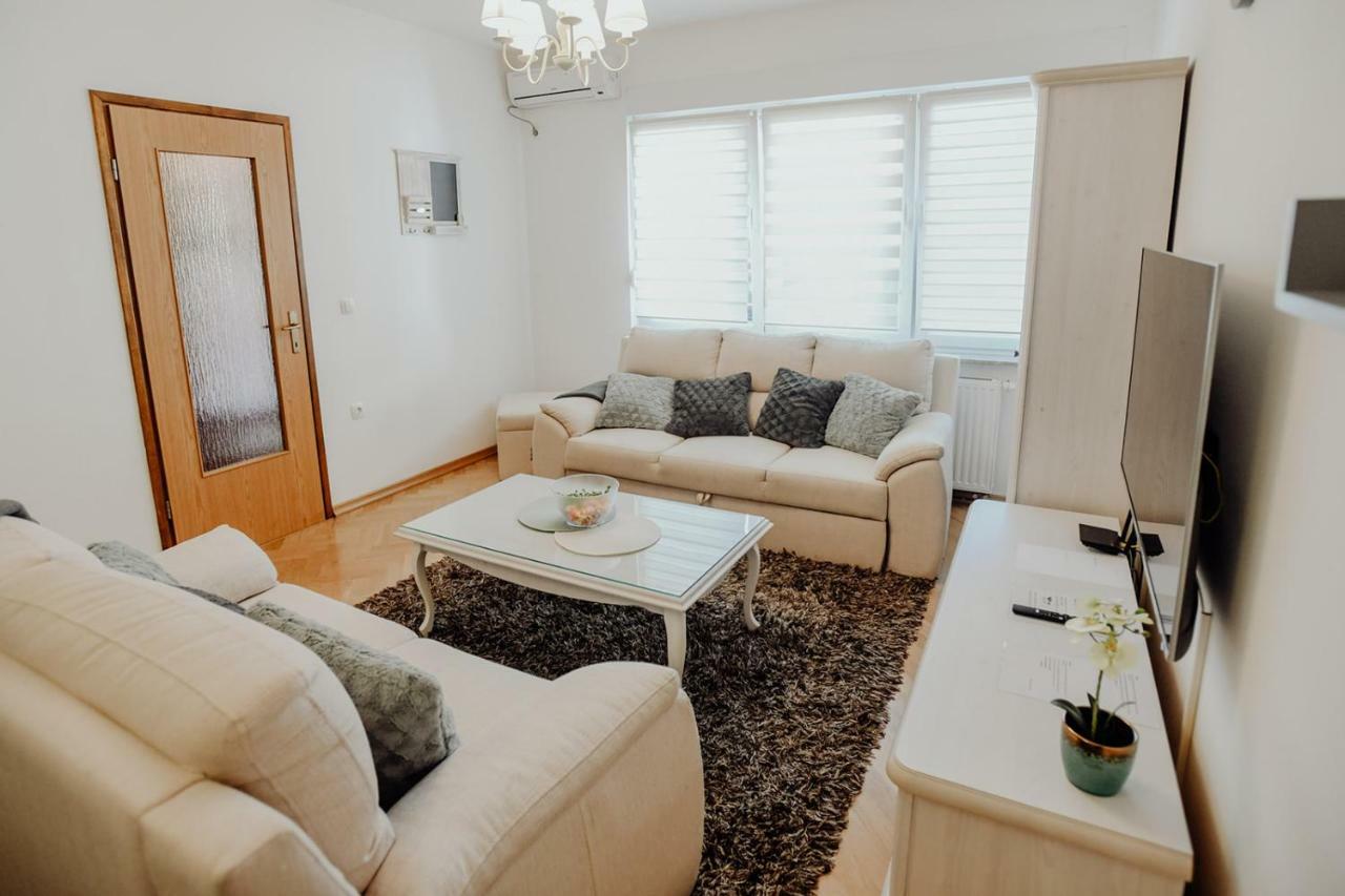 Apartman M5 Ðakovo Zewnętrze zdjęcie
